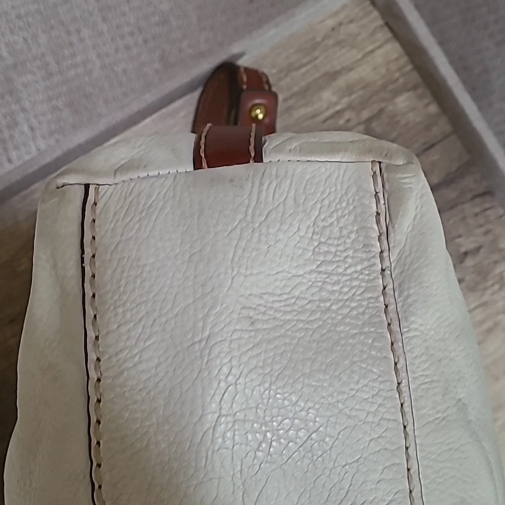 Fossil Leather Shoulder Bag  With Stud Detailing Vintage BOHO - Picture 11 of 15